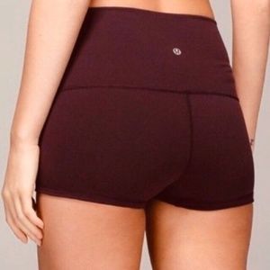LULULEMON Wonder Under Boogie Shorts